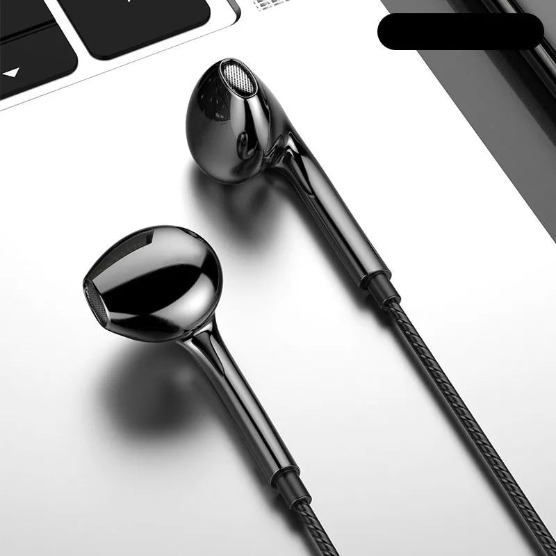 Fone de Ouvido com Fio e Microfone 3,5mm