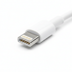 Cabo USB Lightning para iPhone - macro conector Lightning
